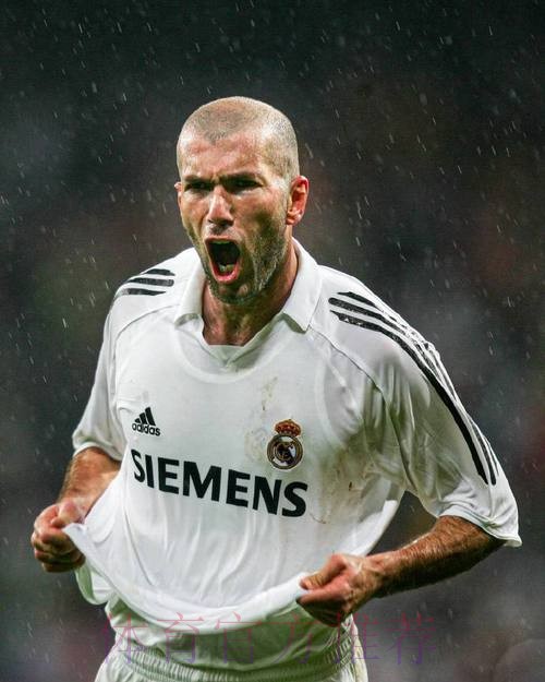 齐达内:很烦外界一直在说裁判 好像皇马啥都没做 齐达内:很烦外界一直在说裁判 好像皇马啥都没做