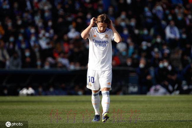 西甲-大冷!米利唐送礼 皇马0-1赫塔菲终结11轮不败 西甲-大冷!米利唐送礼 皇马0-1赫塔菲终结11轮不败